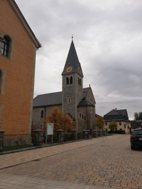 Die Steinacher Kirche.