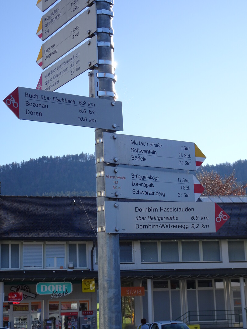 Kreuzung in Alberschwende - von Schwarzach bzw. Dornbirn, hier gehts rechts ab.