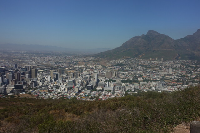 Aussicht auf Kapstadt von der Signal-Hill-Traverse.
