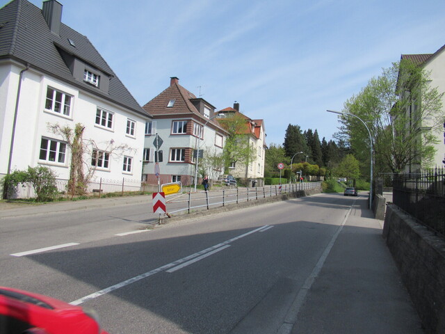 links Variante Friedhofstraße, unten L 325