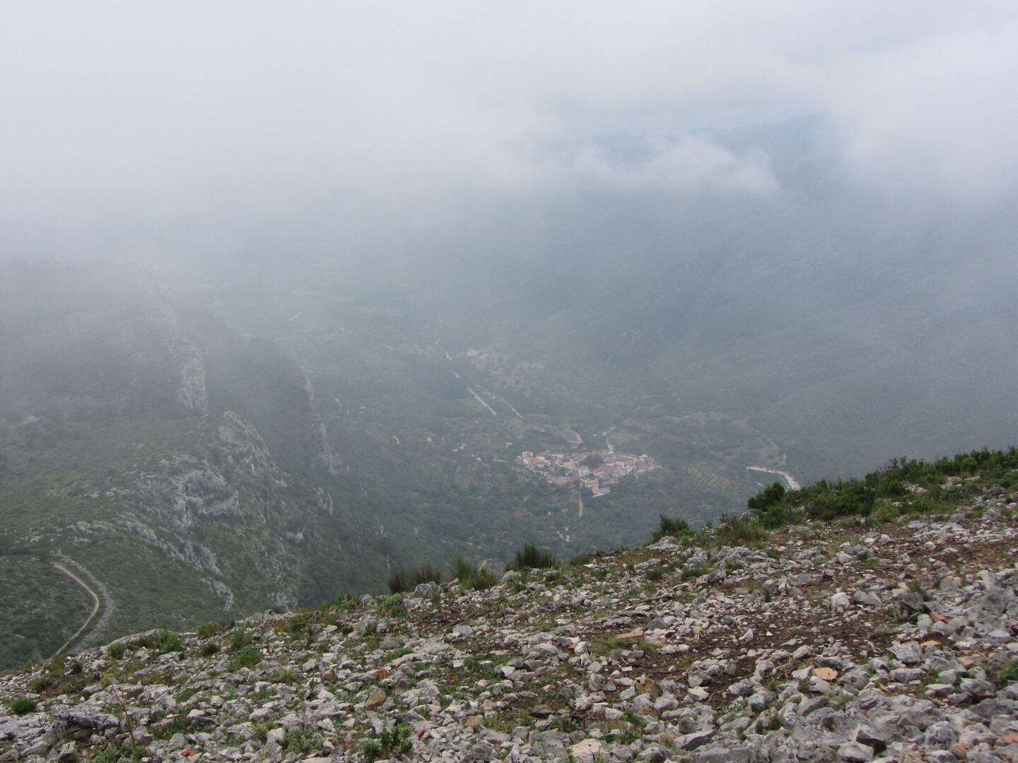 Schwammiger Blick auf Vall d'Ebo.