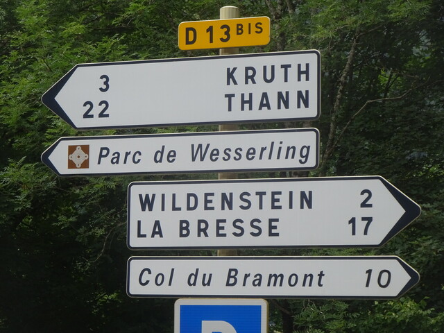 Verzweigung am Lac de Kruth-Wildenstein; man beachte die Schreibweise des Col