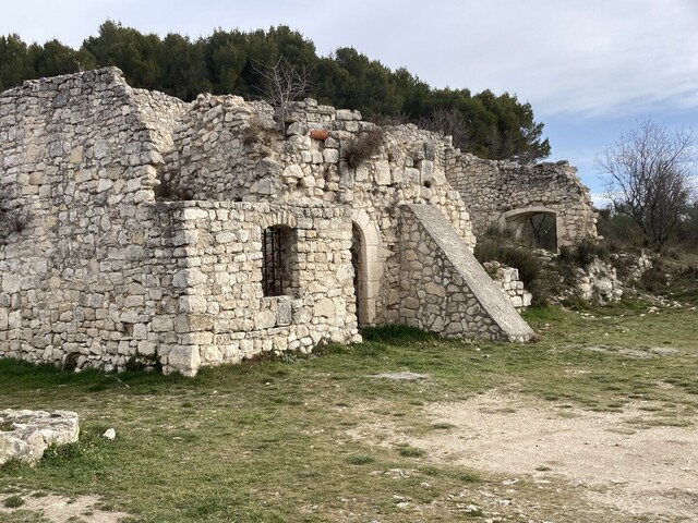 Ruine während der Auffahrt