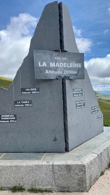 Col de la Madeleine 2000m - fast :-)