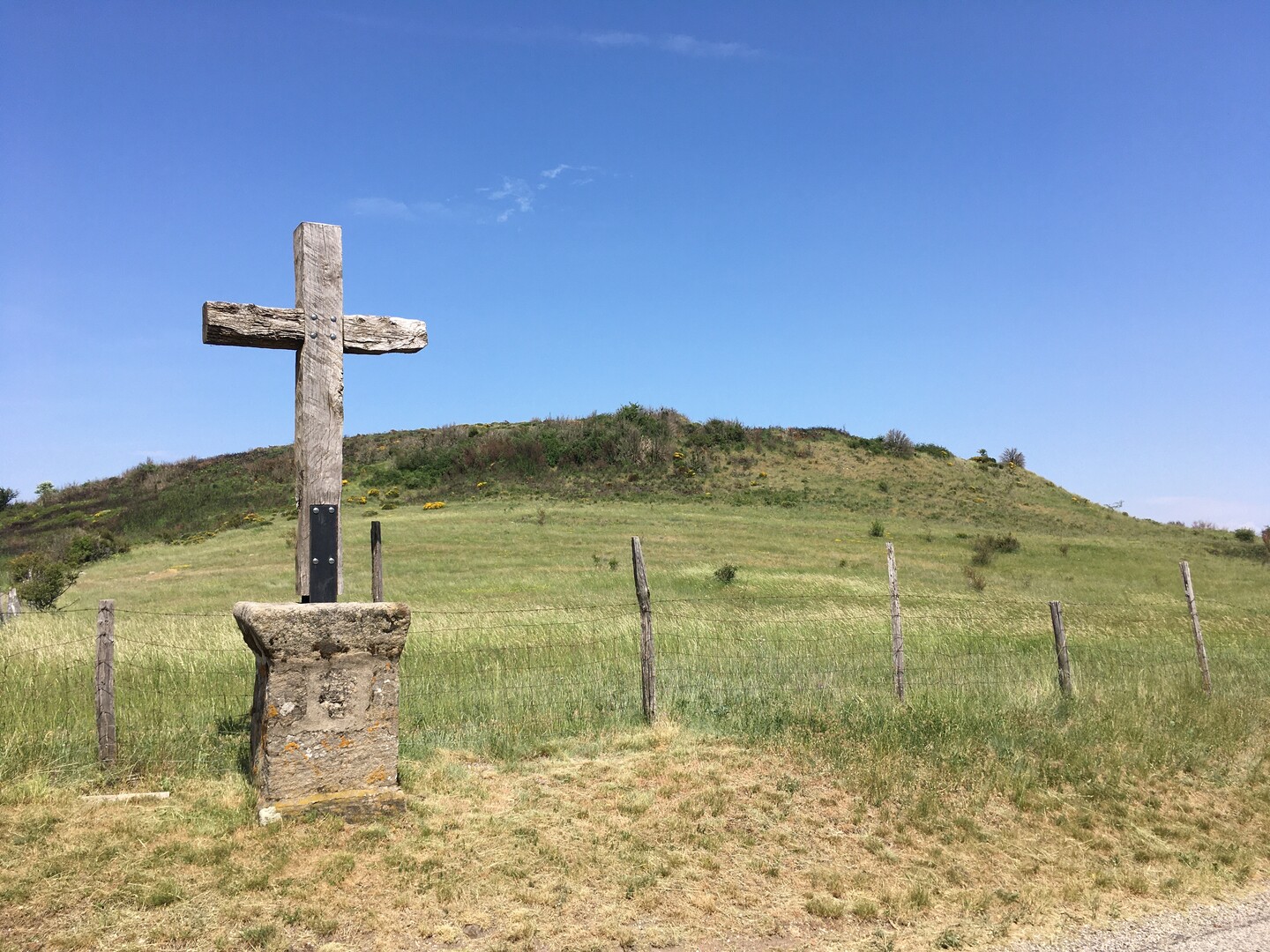 Col des Croix de Creysseilles (X) Kreuz im Bereich der Passhöhe (IMG 4750).