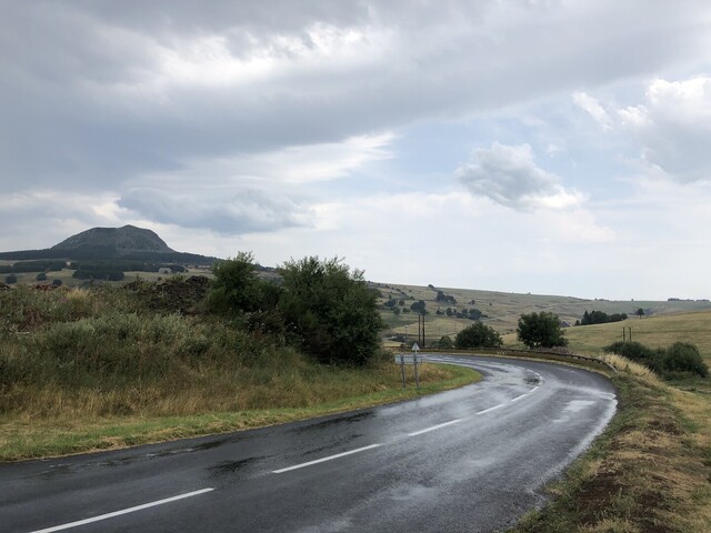 Col des Quatre Chemins (SO) Hügelige Weiterfahrt Richtung Südosten (IMG 0857).