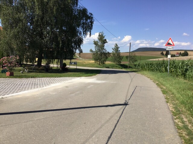 Birchenhof: Röstigraben Richtung Fützen, links am Ende der Rampe die Passhöhe