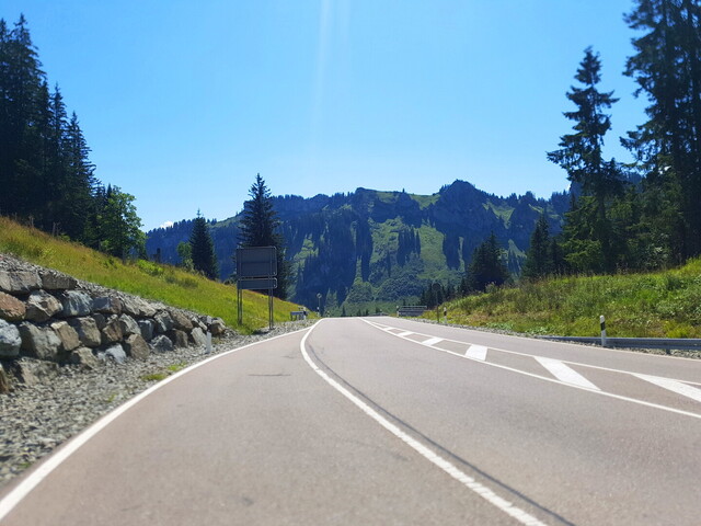 Passhöhe, Blick Richtung Obermaiselstein.