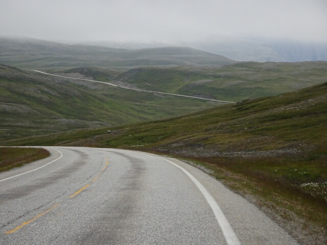 Die Abfahrt nach Skarsvåg, wo der letzte Anstieg zum Nordkapp beginnt.