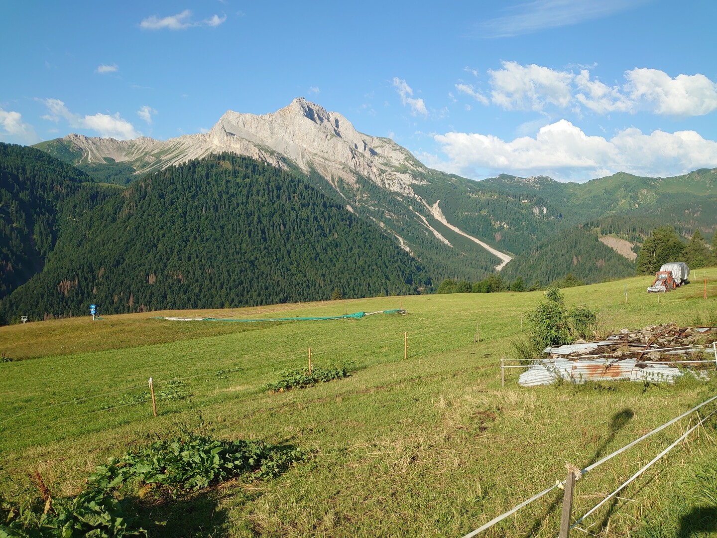 Der Monte Bivera aus Richtung Sauris Dorf gesehen.