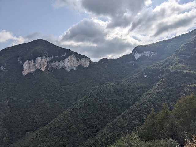 Blick auf die Monti Lattari nach Osten