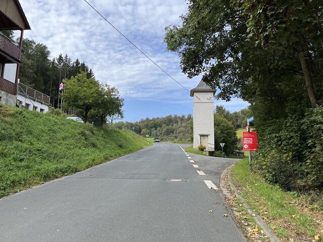 Ortsausgang der Auffahrt in Finsternthal